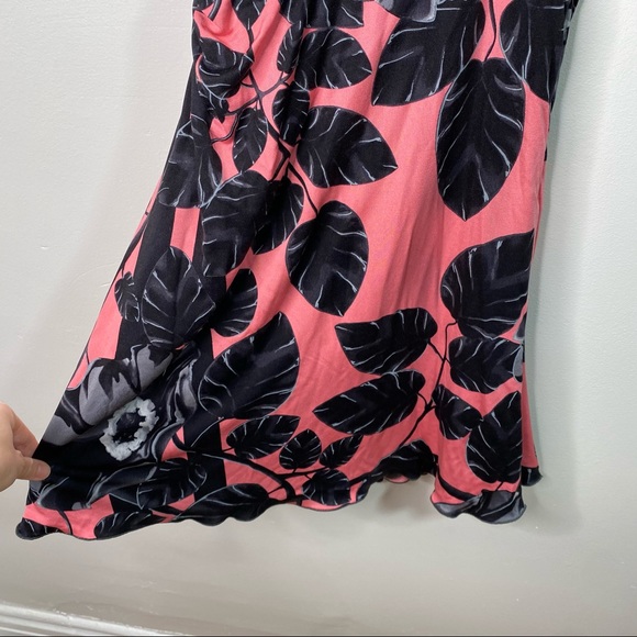 VERSACE Pink and Black Floral Sleeveless V-Neck Cocktail Dress - Size 8 - Picture 4 of 15